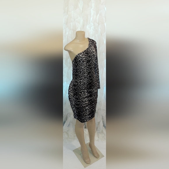 Dot's Leopard One Shoulder Midi Dress 2X - Picture 9 of 11